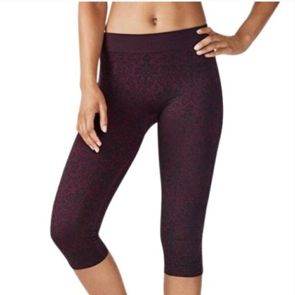 Fabletics Sebastian Seamless Burgundy Damask Tight Size Small - Picture 4 of 9